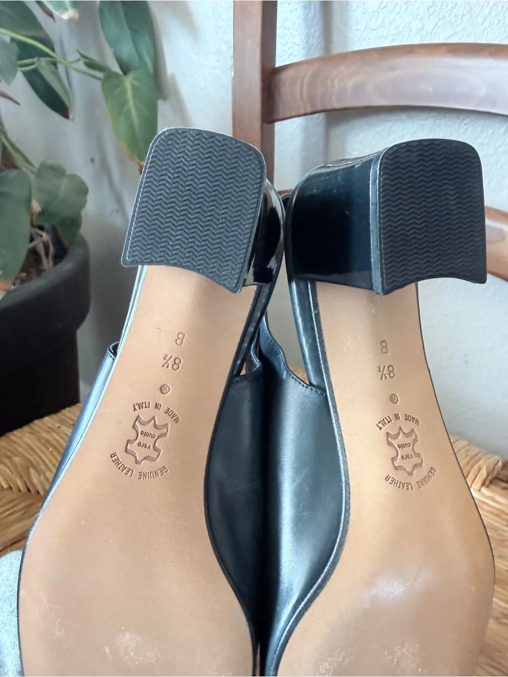Amalfi Italy Black‎ Slingback Low Block Heel Pumps 8.5